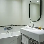 La Tamise - Esprit De France Hotel Parigi