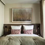 Hotel La Tamise - Esprit De France 4*